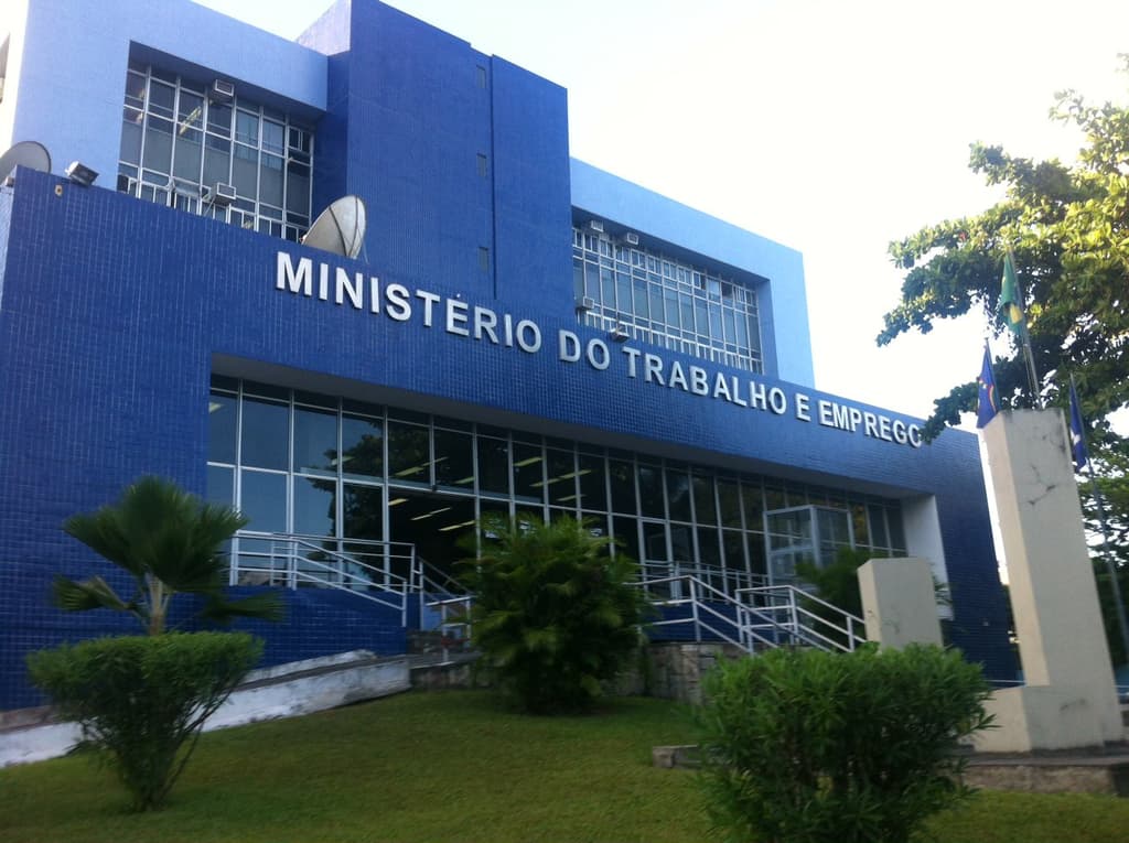 Ministro do Trabalho pressionará planejamento por novo concurso