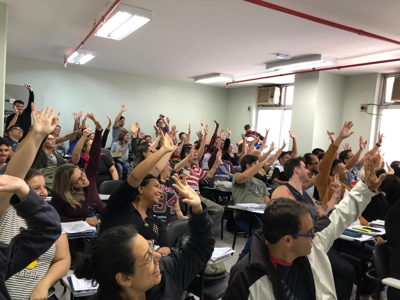 Contagem Regressiva e Quem Sabe Faz ao Vivo são um sucesso