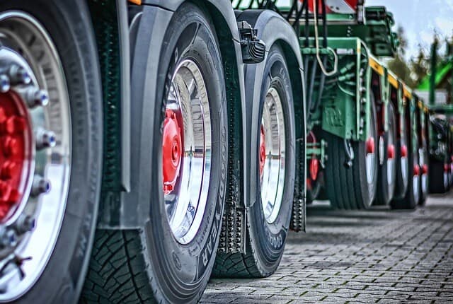 Greve dos caminhoneiros causa adiamento de provas de concursos