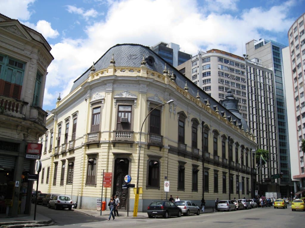Sai edital para técnico-administrativos do Colégio Pedro II