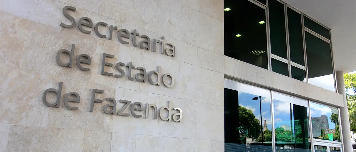 Concurso Sefaz RJ: saem editais para 240 vagas de analista e auditor-fiscal