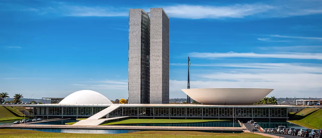 Concurso Câmara dos Deputados: edital é retificado e altera requisitos. Confira!