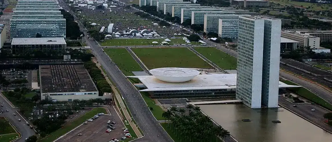 Concurso Ministério da Defesa é anunciado por ministro José Múcio