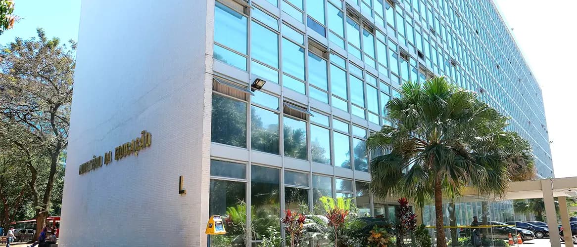 Concurso MEC: edital para 220 vagas deverá sair este mês