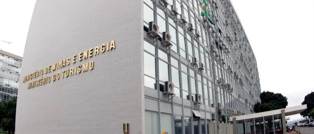 Concurso MME: saiu edital para administrador. R$6.146!
