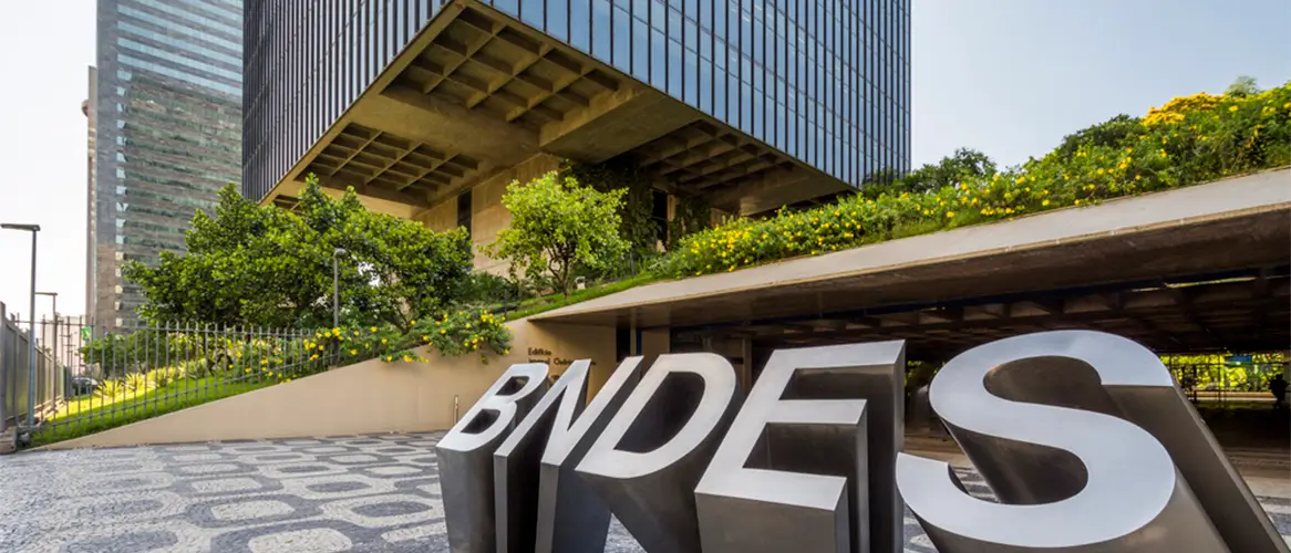 Concurso BNDES: saiu edital para 900 vagas de analista, sendo 150 imediatas